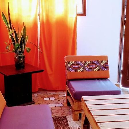 Akwa Guesthouse Cotonou Buitenkant foto