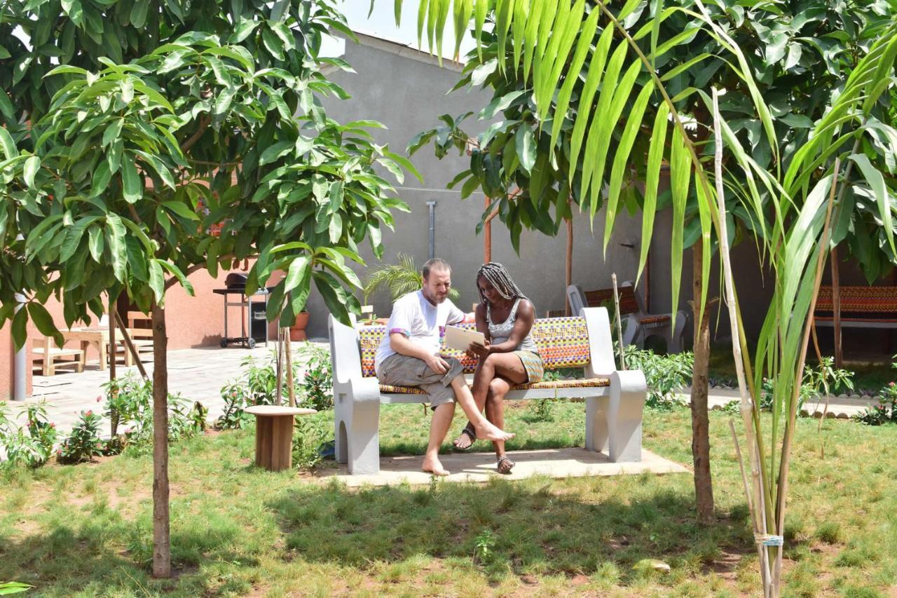 Akwa Guesthouse Cotonou Buitenkant foto