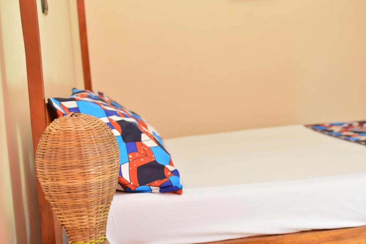Akwa Guesthouse Cotonou Buitenkant foto
