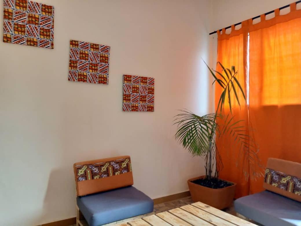 Akwa Guesthouse Cotonou Buitenkant foto