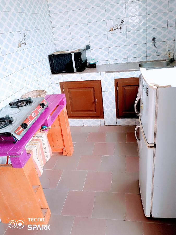 Akwa Guesthouse Cotonou Buitenkant foto