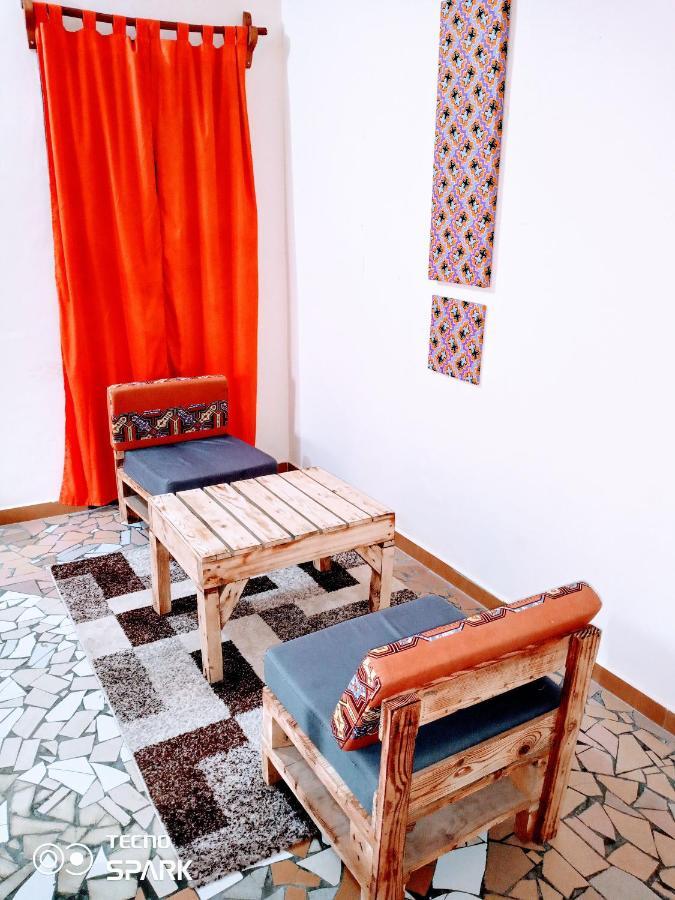 Akwa Guesthouse Cotonou Buitenkant foto