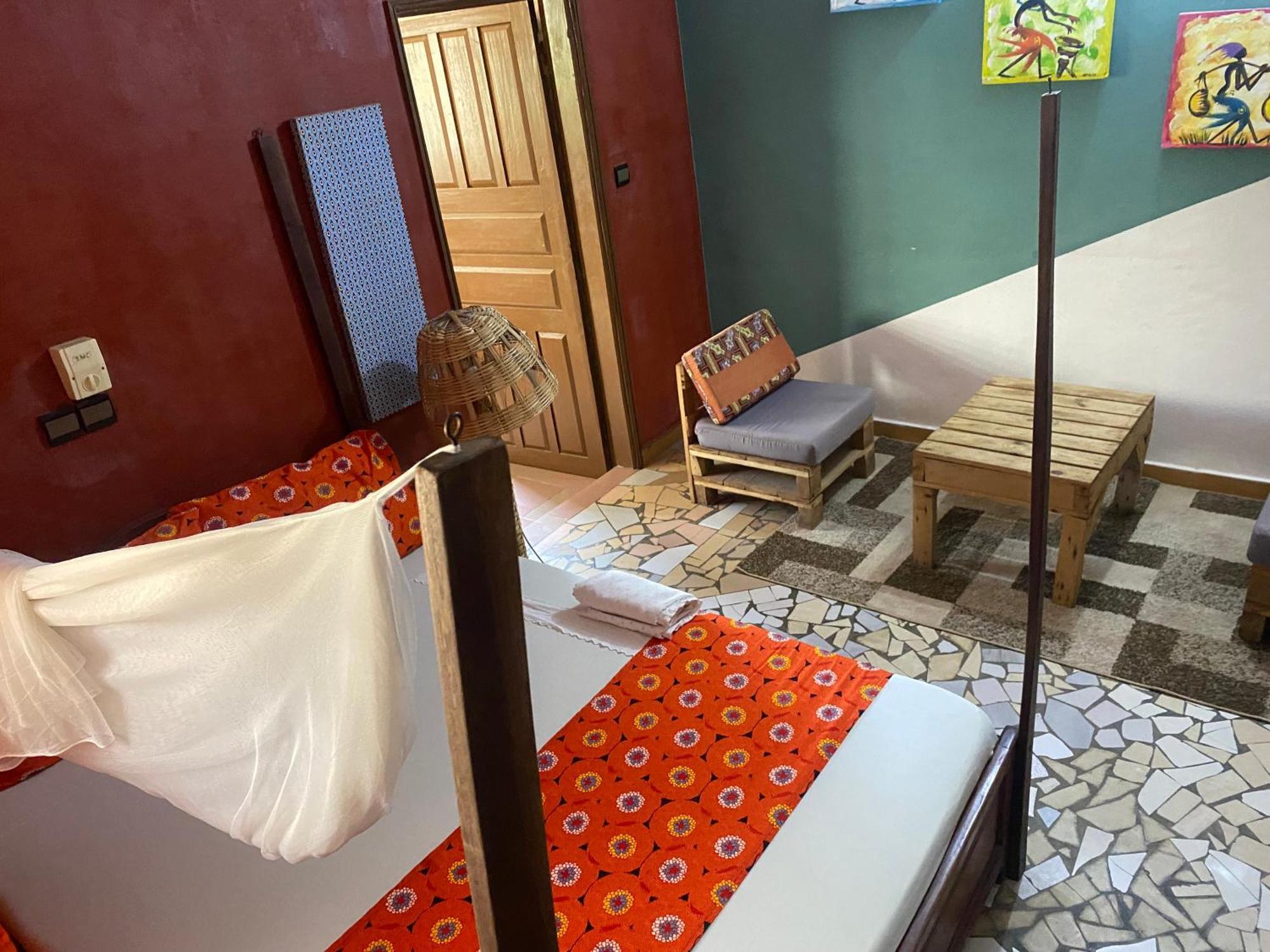 Akwa Guesthouse Cotonou Buitenkant foto
