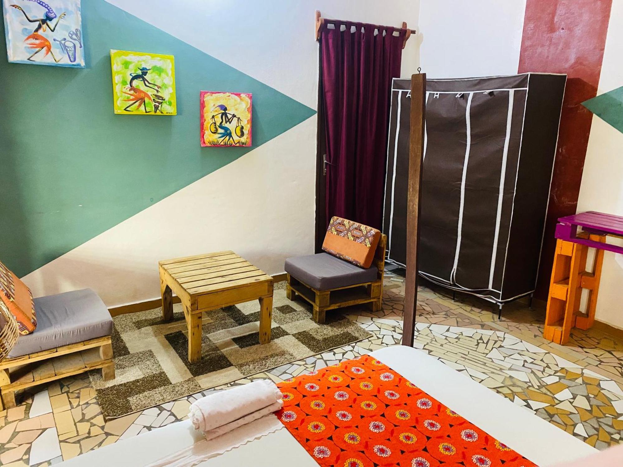 Akwa Guesthouse Cotonou Buitenkant foto